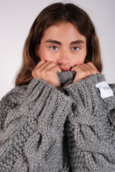 Basic Twist Detail Hand-Knitted Sweater