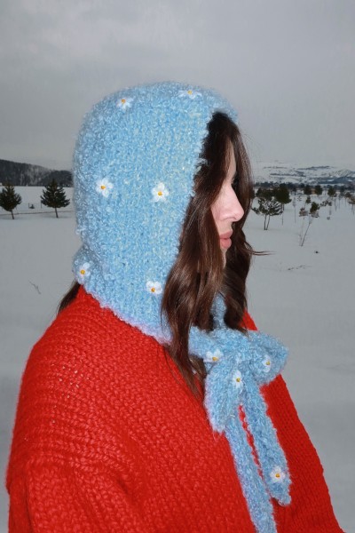 Blue Daisy Knit Bonnet Hood 