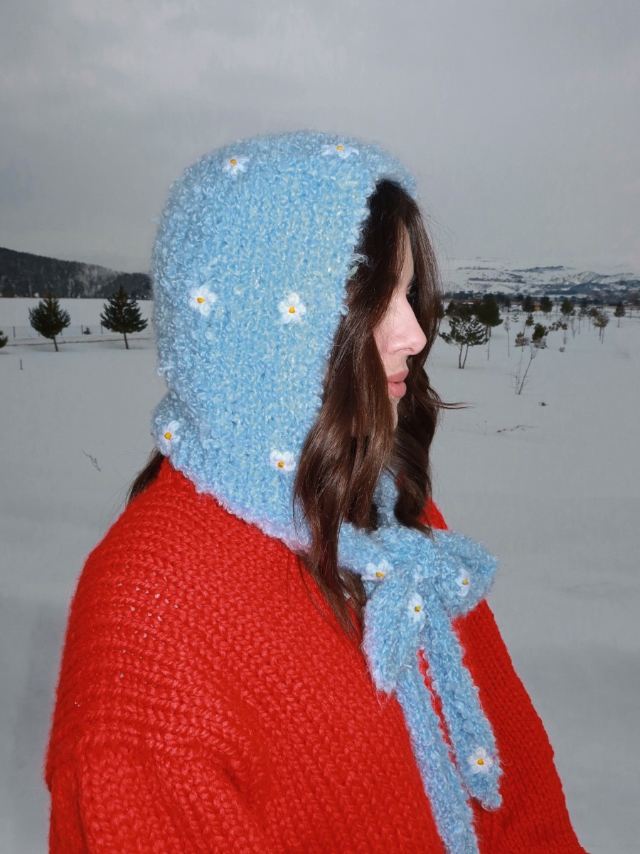 Blue Daisy Knit Bonnet Hood 