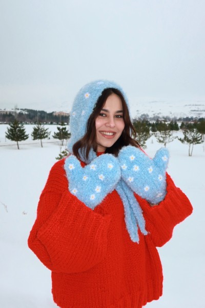 Blue Daisy Knit Bonnet Hood 